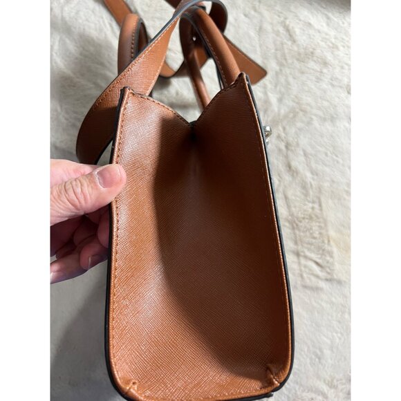 Guess Los Angeles Brown Faux Leather Crossbody Handbag With Detachable Strap - Picture 7 of 14